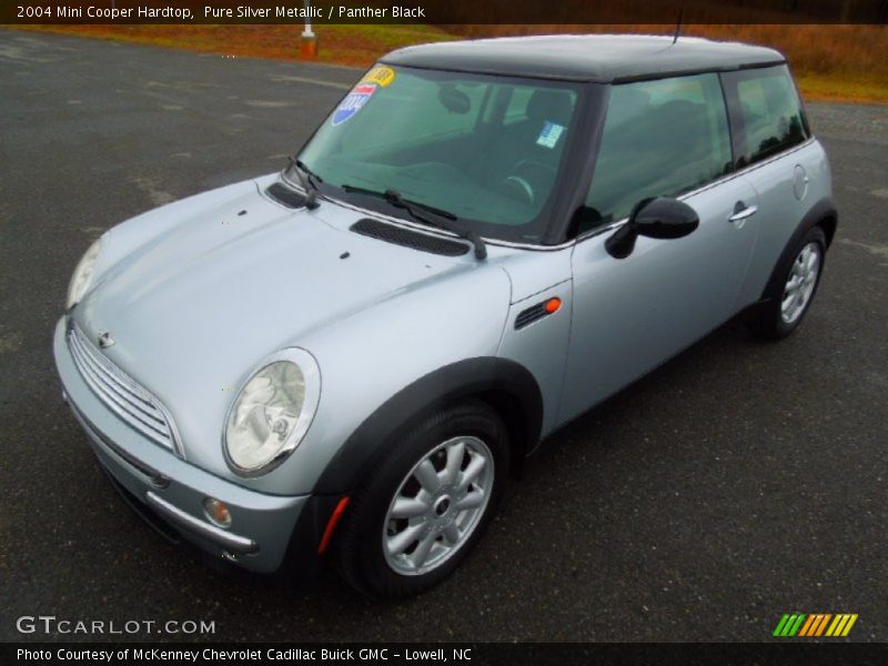 Pure Silver Metallic / Panther Black 2004 Mini Cooper Hardtop