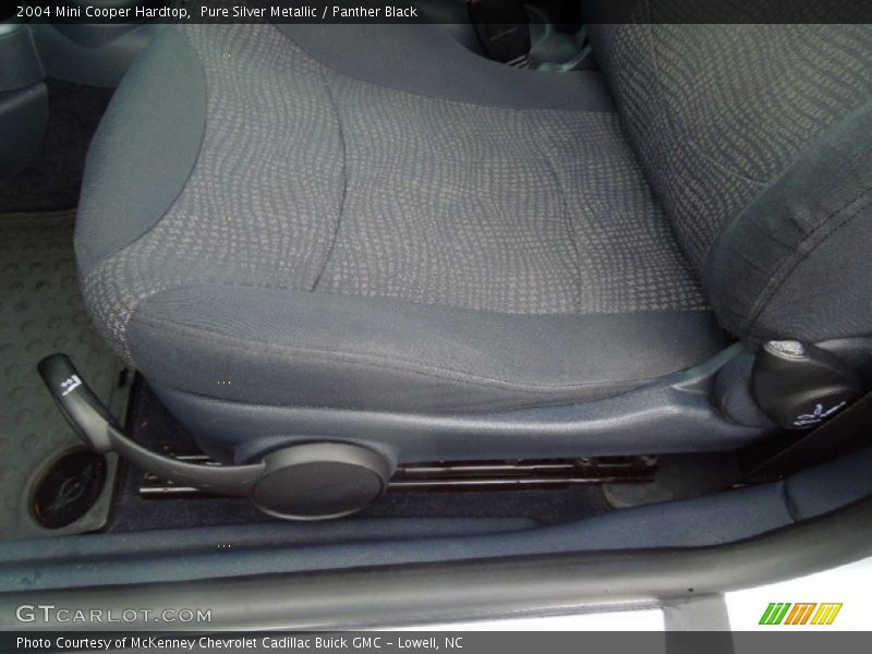 Pure Silver Metallic / Panther Black 2004 Mini Cooper Hardtop