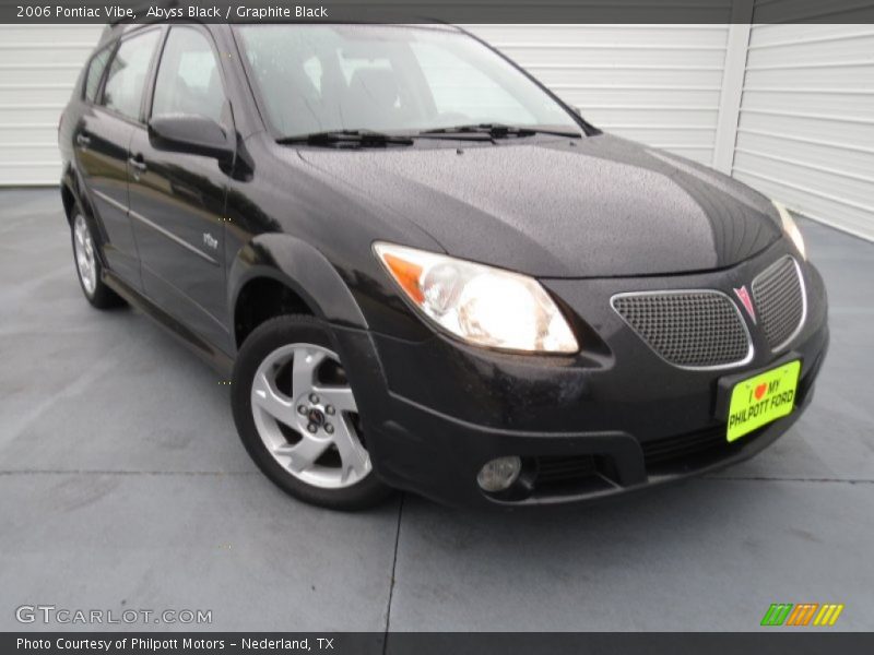 Abyss Black / Graphite Black 2006 Pontiac Vibe