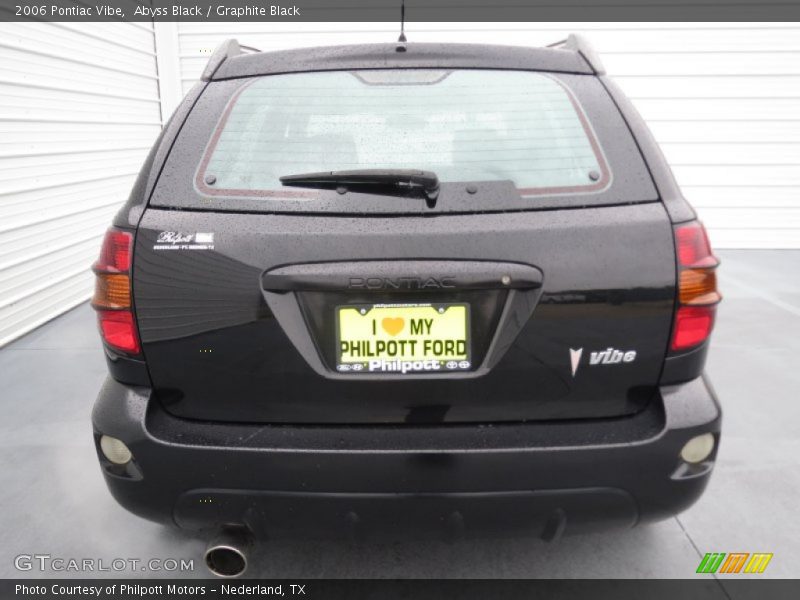 Abyss Black / Graphite Black 2006 Pontiac Vibe