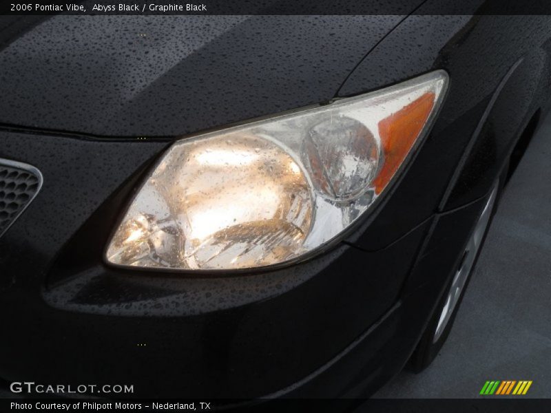 Abyss Black / Graphite Black 2006 Pontiac Vibe