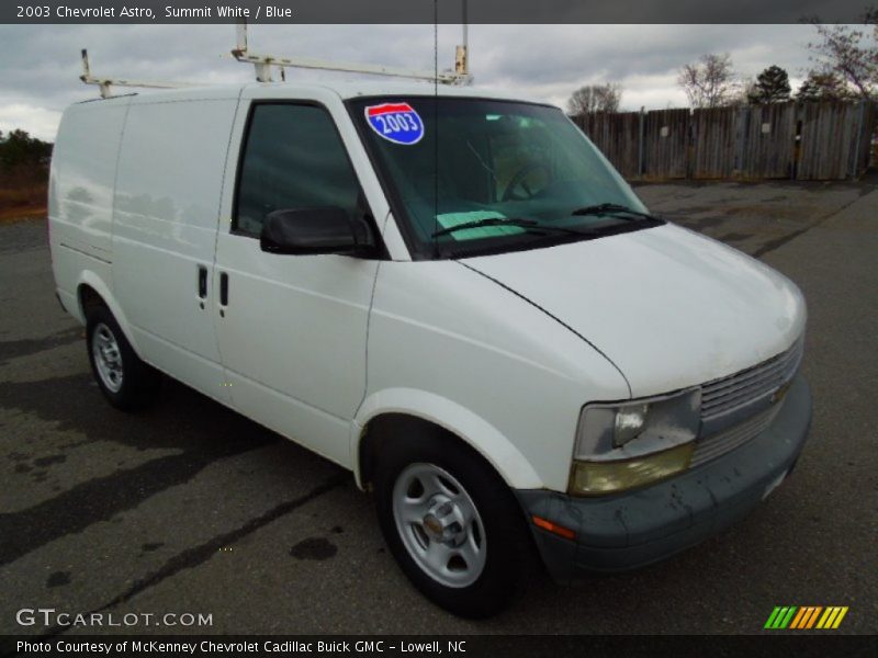 Summit White / Blue 2003 Chevrolet Astro