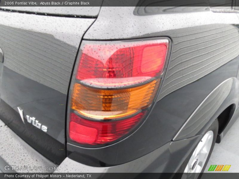 Abyss Black / Graphite Black 2006 Pontiac Vibe