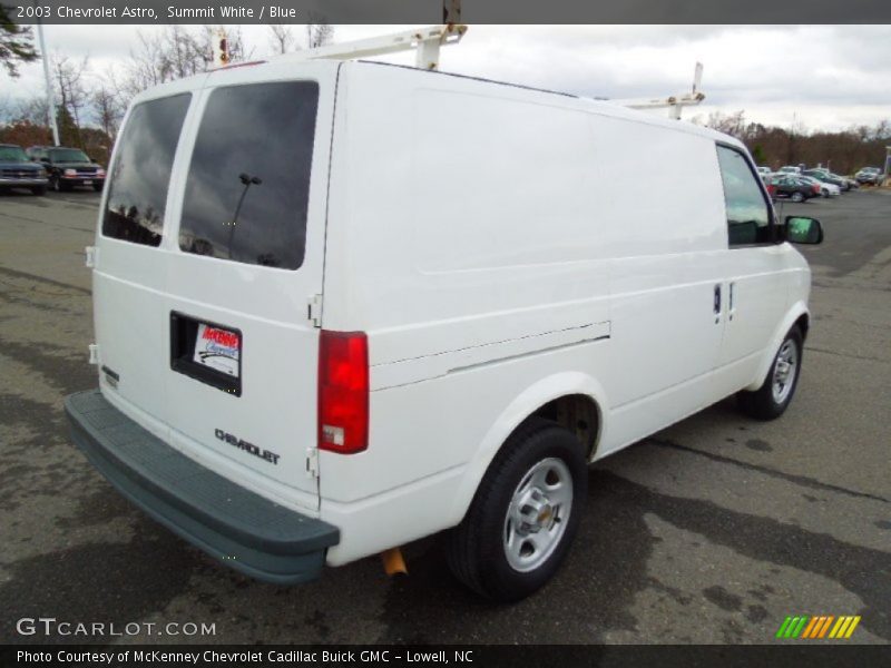Summit White / Blue 2003 Chevrolet Astro