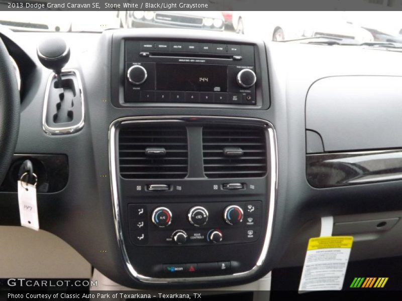 Stone White / Black/Light Graystone 2013 Dodge Grand Caravan SE
