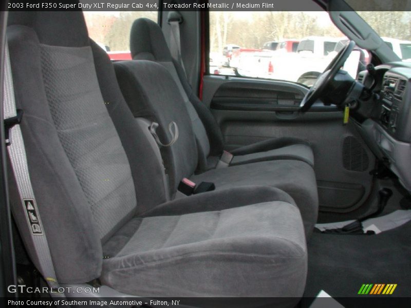 Front Seat of 2003 F350 Super Duty XLT Regular Cab 4x4