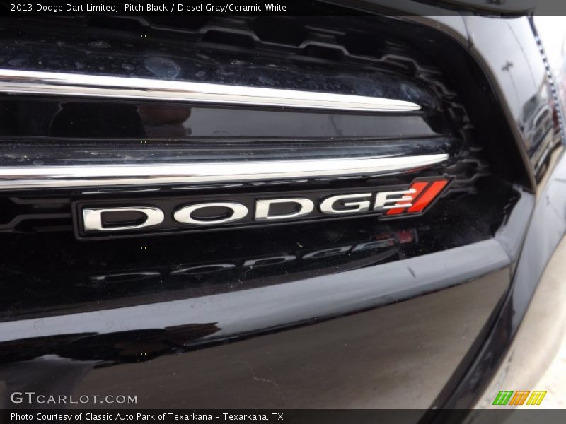 Pitch Black / Diesel Gray/Ceramic White 2013 Dodge Dart Limited