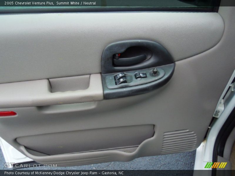 Summit White / Neutral 2005 Chevrolet Venture Plus