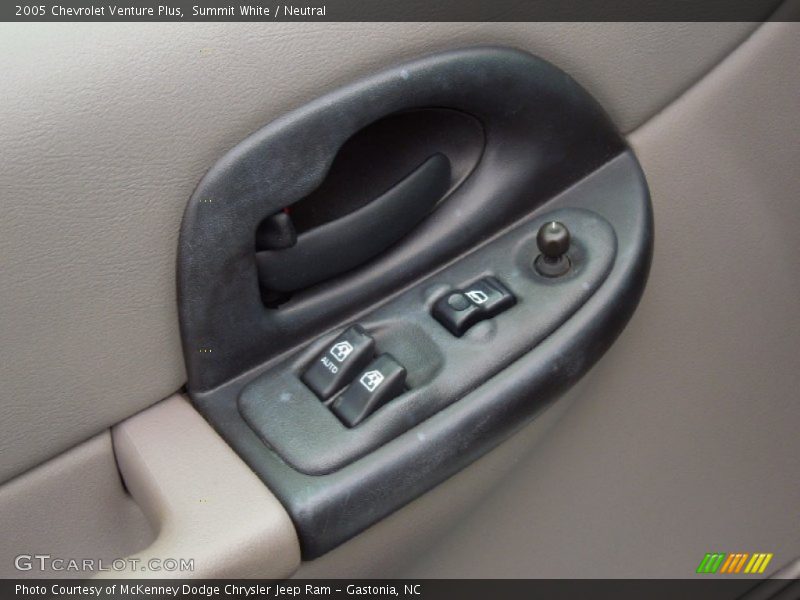 Summit White / Neutral 2005 Chevrolet Venture Plus