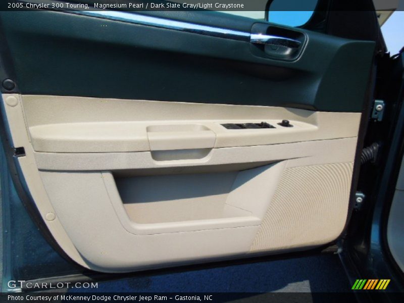 Magnesium Pearl / Dark Slate Gray/Light Graystone 2005 Chrysler 300 Touring
