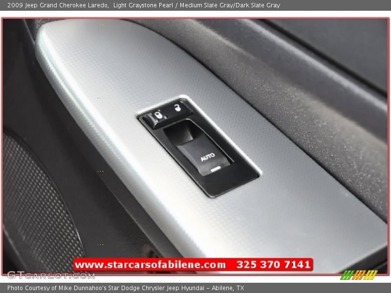 Light Graystone Pearl / Medium Slate Gray/Dark Slate Gray 2009 Jeep Grand Cherokee Laredo