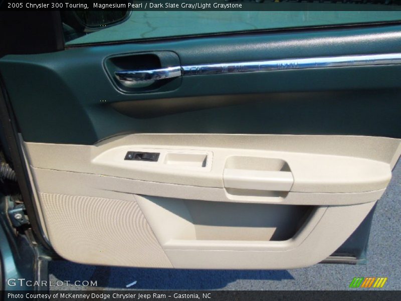 Magnesium Pearl / Dark Slate Gray/Light Graystone 2005 Chrysler 300 Touring