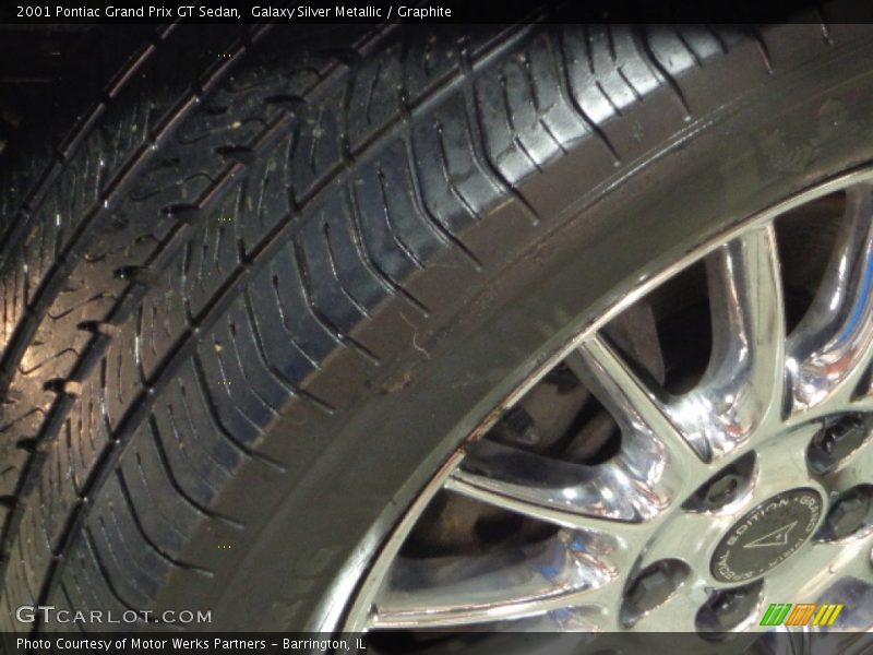Galaxy Silver Metallic / Graphite 2001 Pontiac Grand Prix GT Sedan