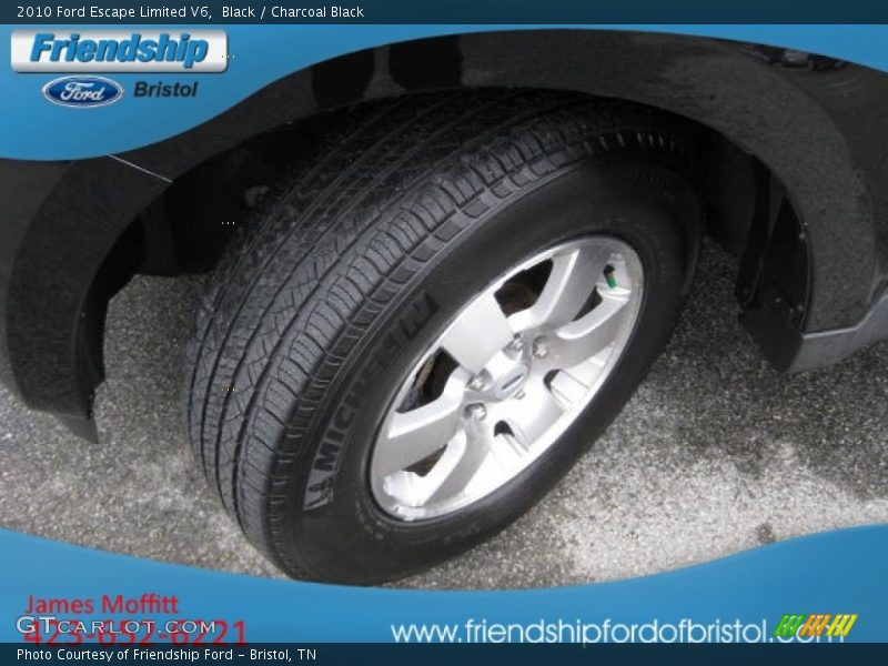 Black / Charcoal Black 2010 Ford Escape Limited V6