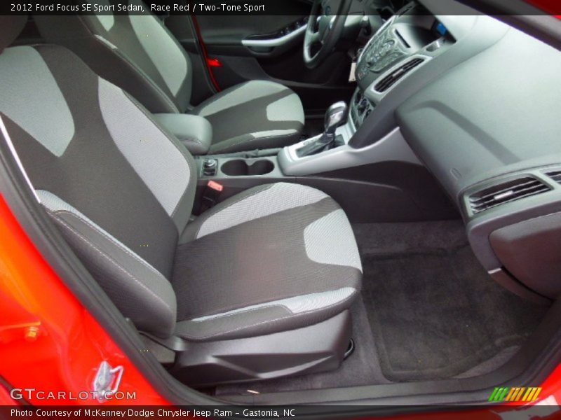 Race Red / Two-Tone Sport 2012 Ford Focus SE Sport Sedan
