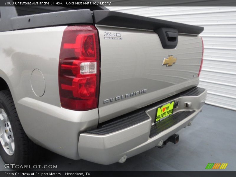 Gold Mist Metallic / Ebony 2008 Chevrolet Avalanche LT 4x4