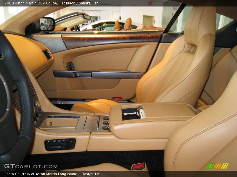 Jet Black / Sahara Tan 2008 Aston Martin DB9 Coupe