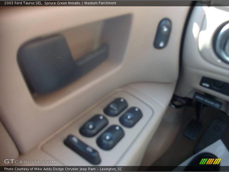 Spruce Green Metallic / Medium Parchment 2003 Ford Taurus SES