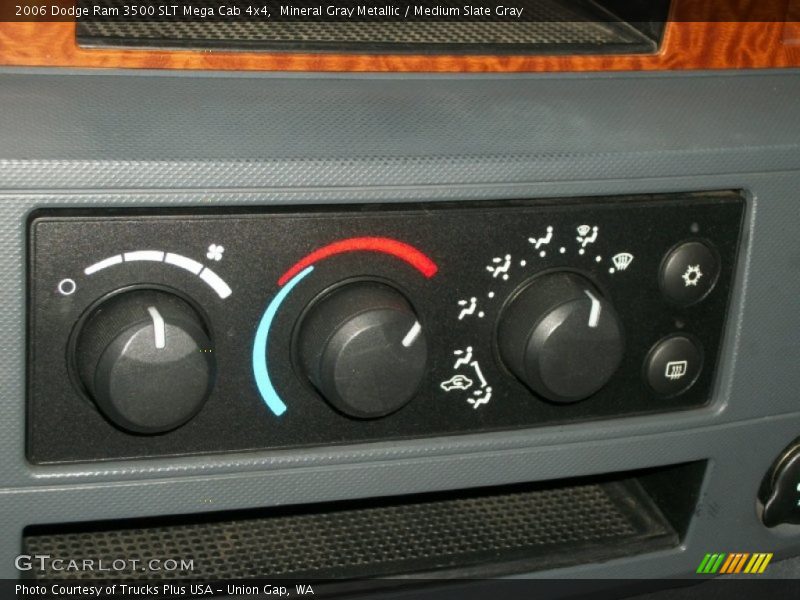 Controls of 2006 Ram 3500 SLT Mega Cab 4x4