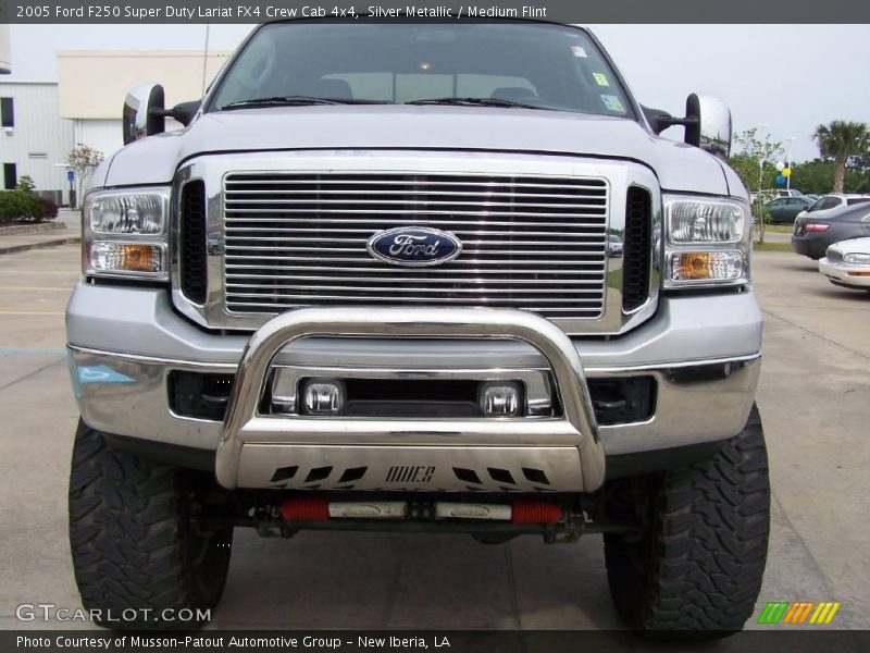 Silver Metallic / Medium Flint 2005 Ford F250 Super Duty Lariat FX4 Crew Cab 4x4