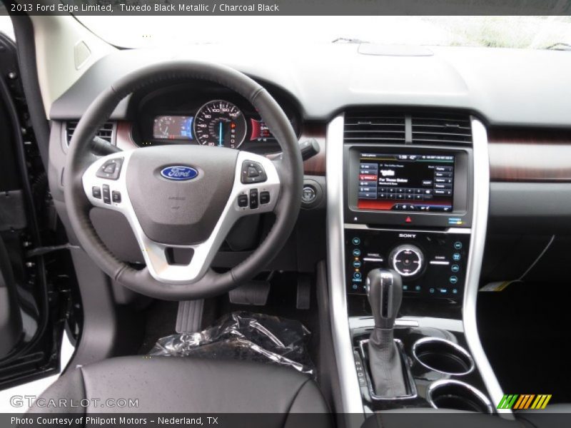 Tuxedo Black Metallic / Charcoal Black 2013 Ford Edge Limited