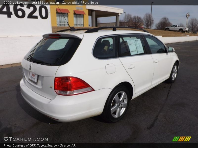 Candy White / Pure Beige 2009 Volkswagen Jetta SE SportWagen
