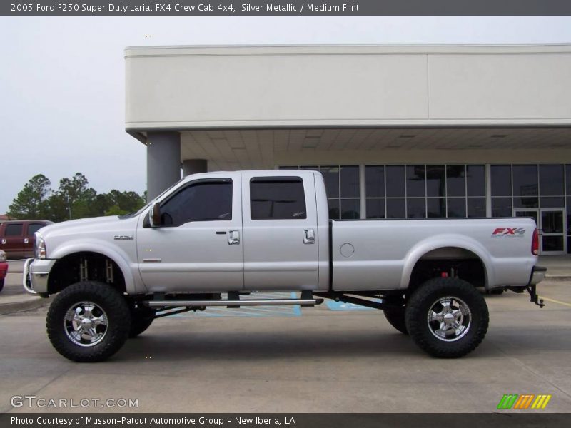 Silver Metallic / Medium Flint 2005 Ford F250 Super Duty Lariat FX4 Crew Cab 4x4