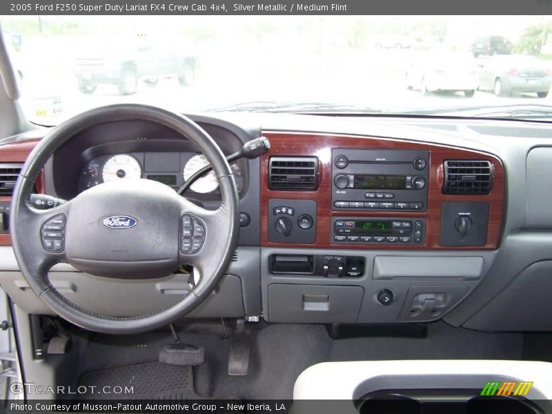 Silver Metallic / Medium Flint 2005 Ford F250 Super Duty Lariat FX4 Crew Cab 4x4