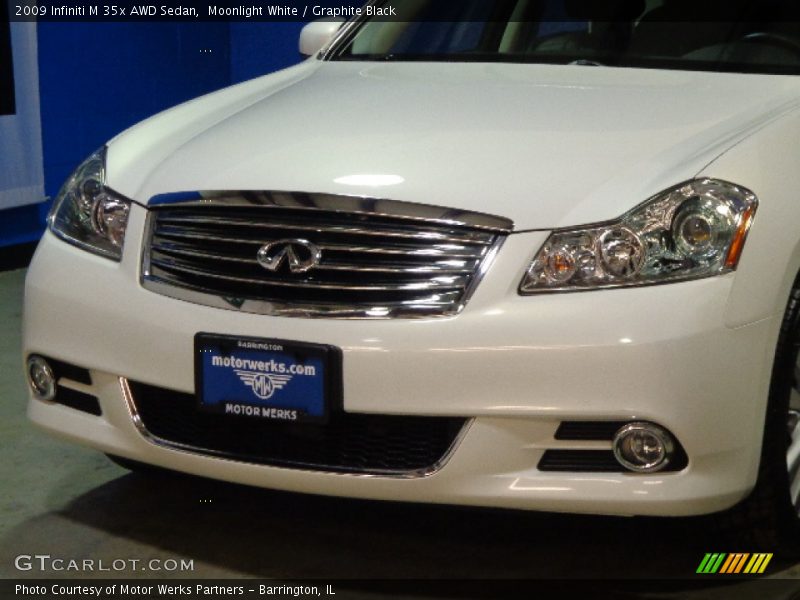 Moonlight White / Graphite Black 2009 Infiniti M 35x AWD Sedan