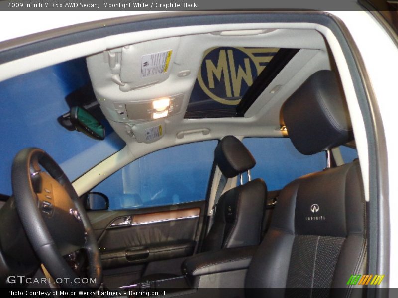 Moonlight White / Graphite Black 2009 Infiniti M 35x AWD Sedan
