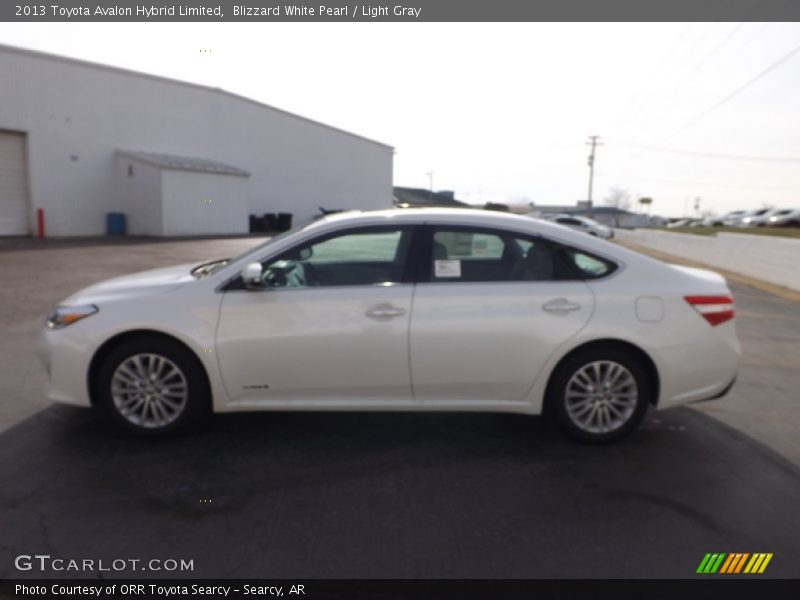 Blizzard White Pearl / Light Gray 2013 Toyota Avalon Hybrid Limited