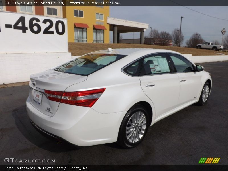 Blizzard White Pearl / Light Gray 2013 Toyota Avalon Hybrid Limited