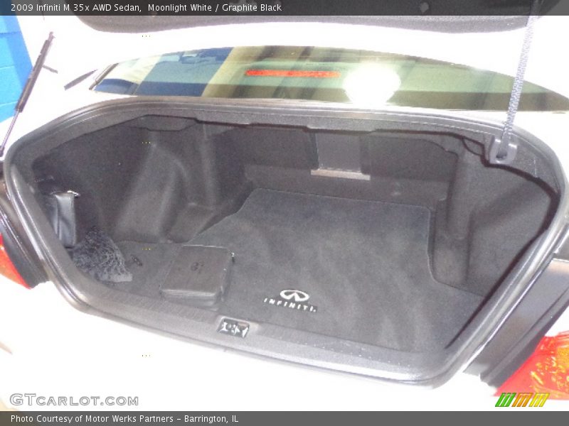 Moonlight White / Graphite Black 2009 Infiniti M 35x AWD Sedan