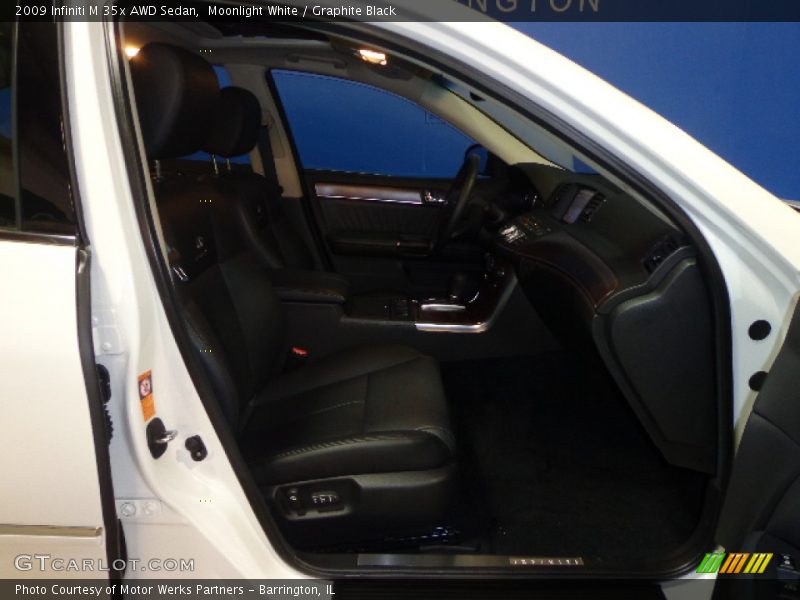 Moonlight White / Graphite Black 2009 Infiniti M 35x AWD Sedan