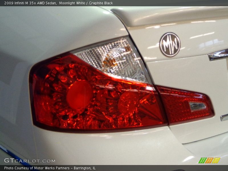 Moonlight White / Graphite Black 2009 Infiniti M 35x AWD Sedan