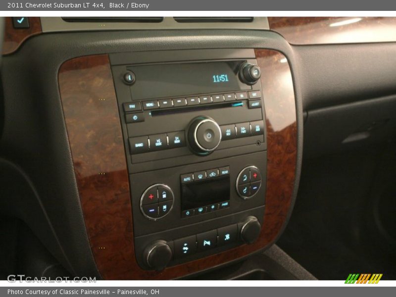 Black / Ebony 2011 Chevrolet Suburban LT 4x4