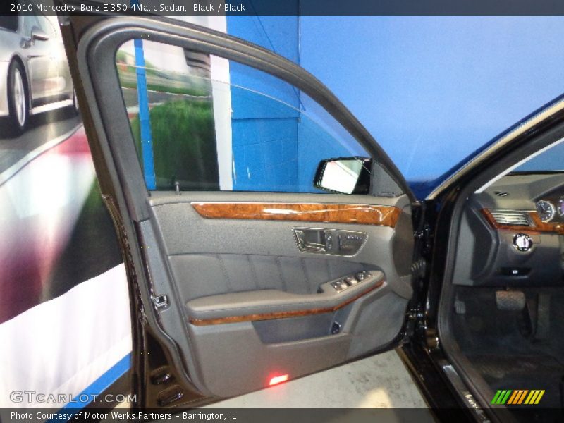 Black / Black 2010 Mercedes-Benz E 350 4Matic Sedan