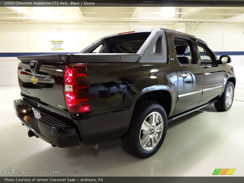 Black / Ebony 2009 Chevrolet Avalanche LTZ 4x4