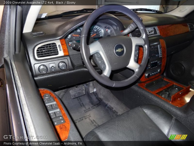 Black / Ebony 2009 Chevrolet Avalanche LTZ 4x4