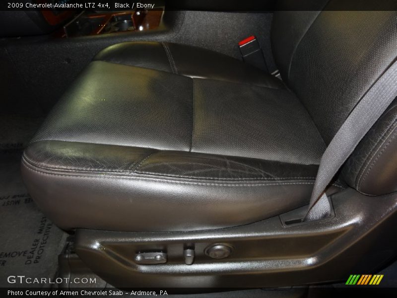 Black / Ebony 2009 Chevrolet Avalanche LTZ 4x4