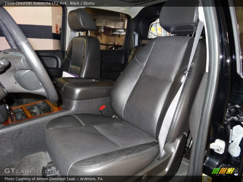 Black / Ebony 2009 Chevrolet Avalanche LTZ 4x4