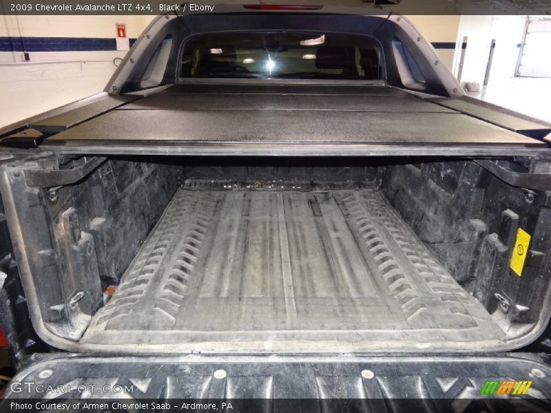 Black / Ebony 2009 Chevrolet Avalanche LTZ 4x4