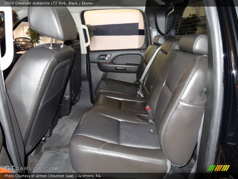 Black / Ebony 2009 Chevrolet Avalanche LTZ 4x4