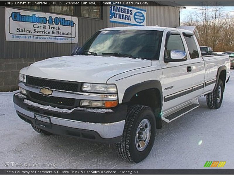 Summit White / Medium Gray 2002 Chevrolet Silverado 2500 LS Extended Cab 4x4