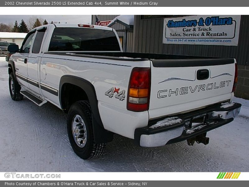 Summit White / Medium Gray 2002 Chevrolet Silverado 2500 LS Extended Cab 4x4