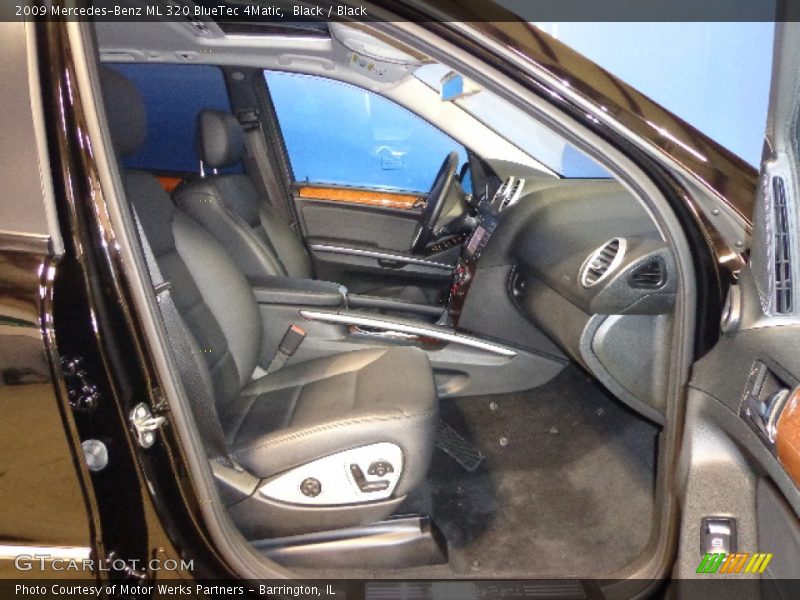 Black / Black 2009 Mercedes-Benz ML 320 BlueTec 4Matic