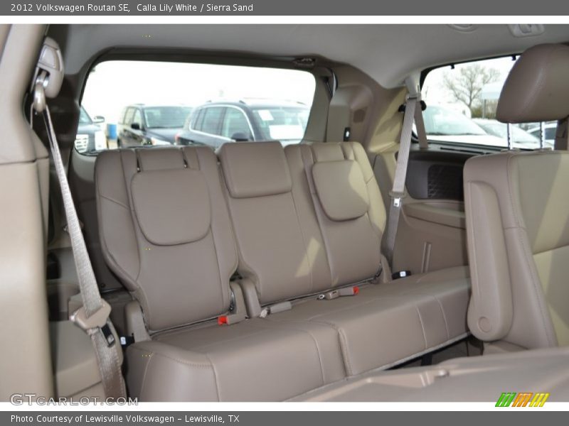 Calla Lily White / Sierra Sand 2012 Volkswagen Routan SE