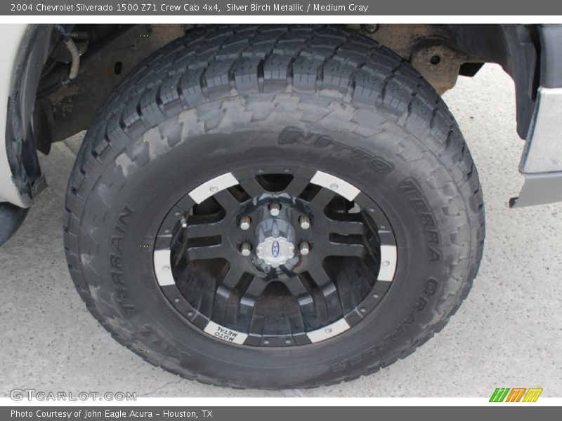 Silver Birch Metallic / Medium Gray 2004 Chevrolet Silverado 1500 Z71 Crew Cab 4x4