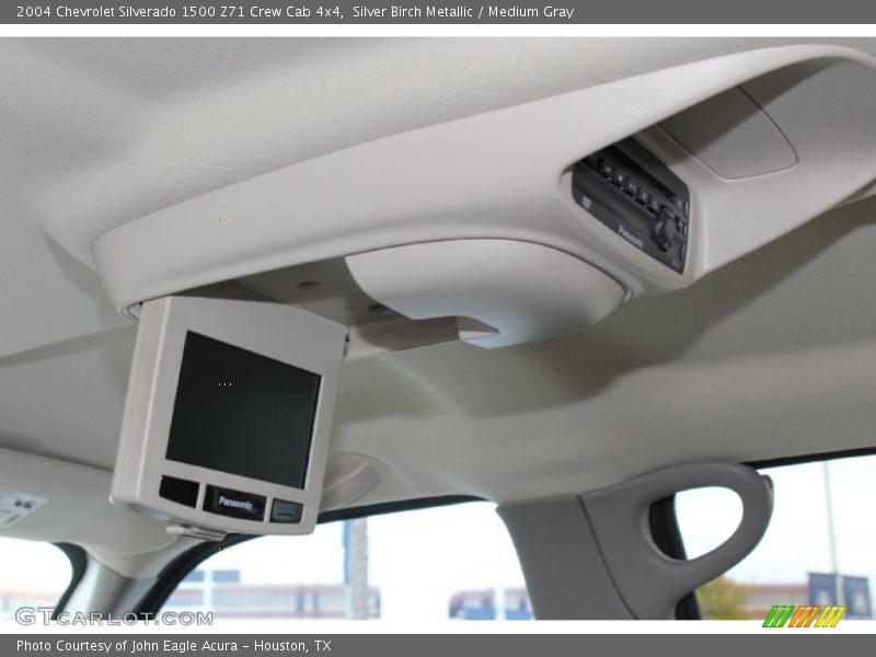 Silver Birch Metallic / Medium Gray 2004 Chevrolet Silverado 1500 Z71 Crew Cab 4x4