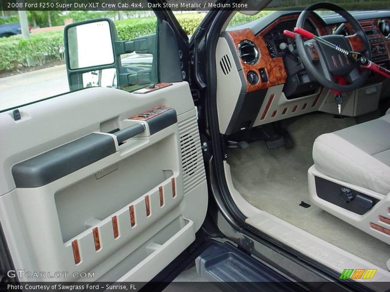 Dark Stone Metallic / Medium Stone 2008 Ford F250 Super Duty XLT Crew Cab 4x4